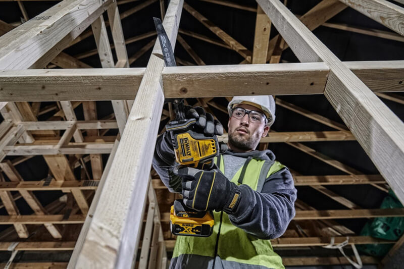 ���� ��������� �������������� ����������� DeWALT DCS369NT 