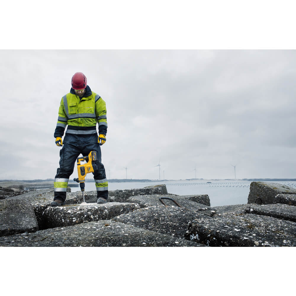 ���������� �������������� ����������� SDS MAX DeWALT DCH481N 