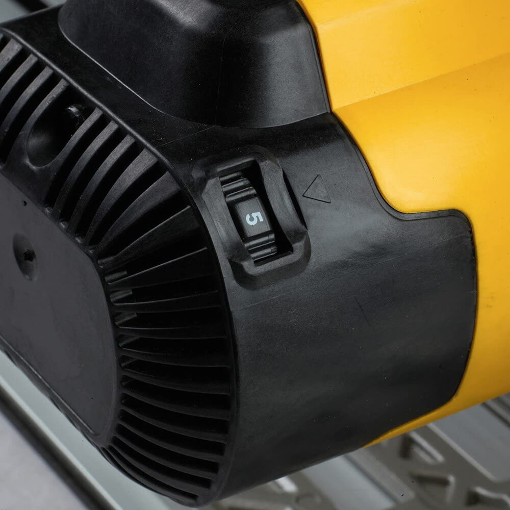 ���� �������� ��������� ������� DeWALT DWS520KT 