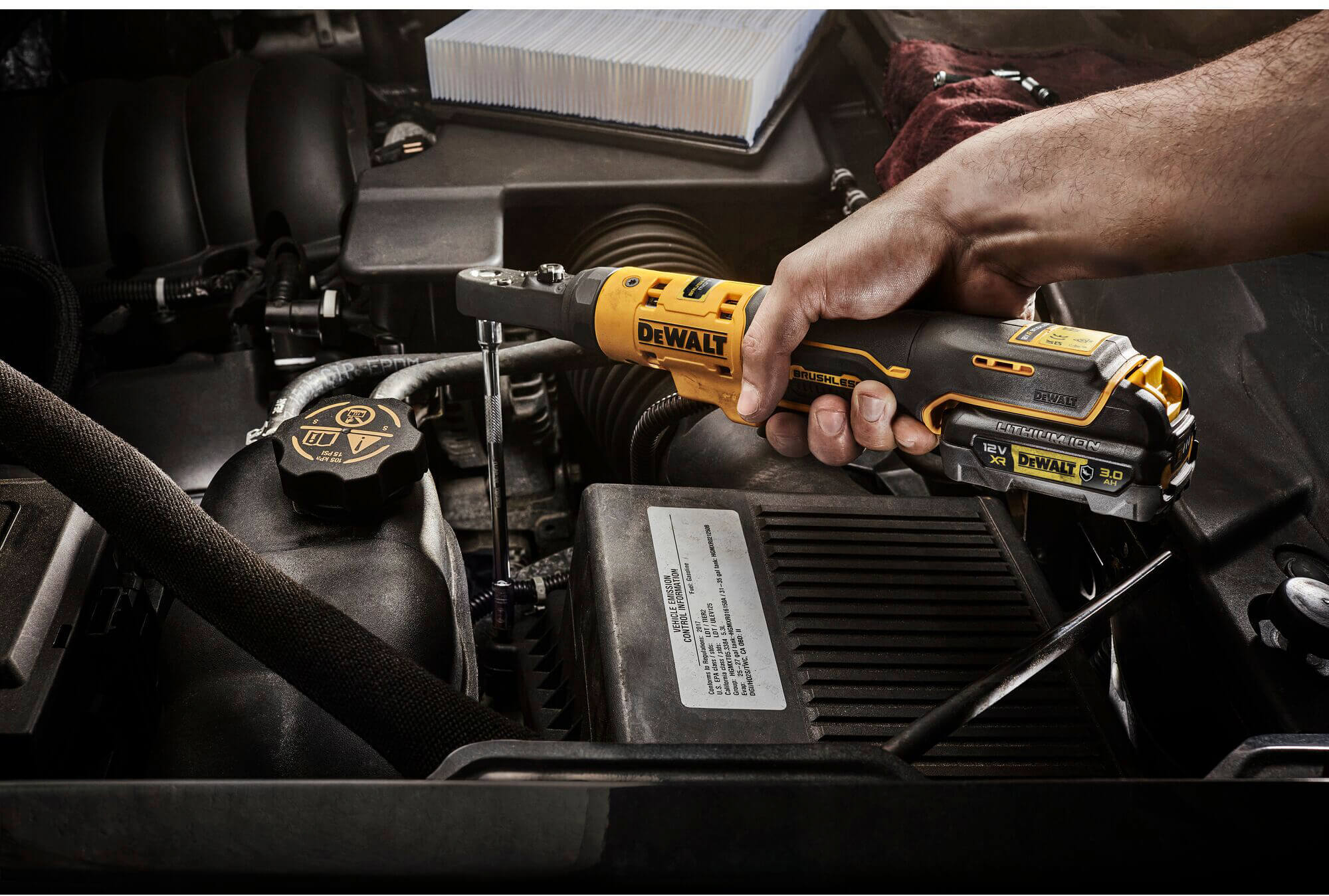 ��������� ������� - �������� �������������� ����������� DeWALT DCF500L2G 