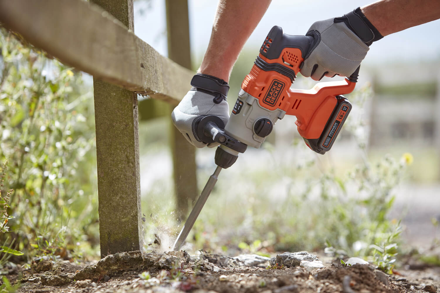 ���������� �������������� BLACK+DECKER BCD900D1S 