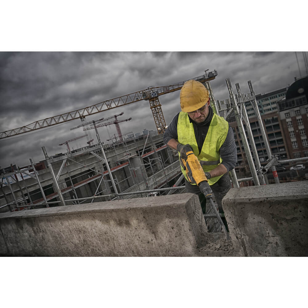 ���������� �������������� ����������� SDS MAX DeWALT DCH481N 