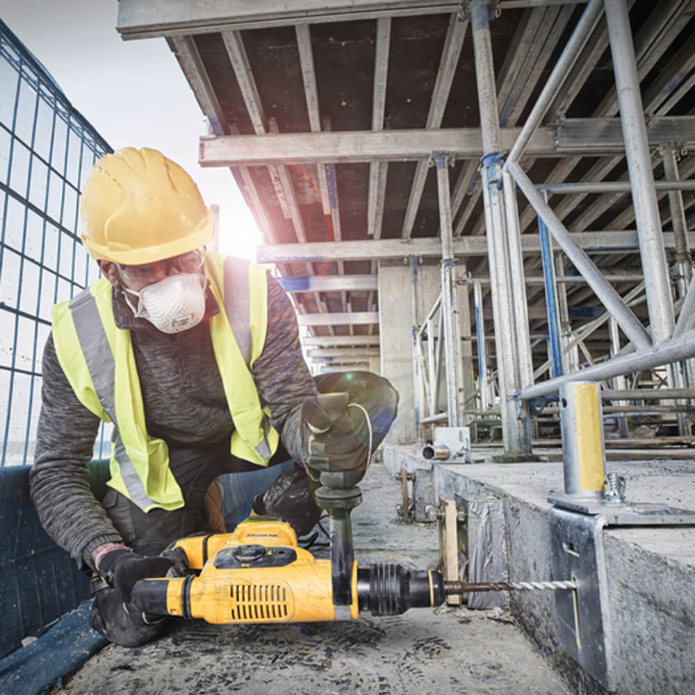 ������� �������� ������� DeWALT D25810K 