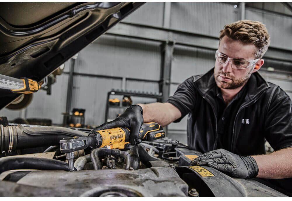 ��������� ������� - �������� �������������� ����������� DeWALT DCF504L1G 
