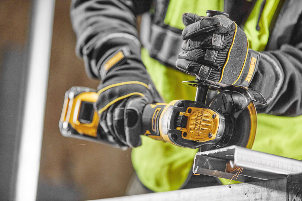 ���������� ������� - �������� �������������� ����������� DeWALT DCG409NT 