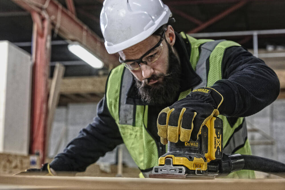 ���������� ������������ �������������� DeWALT DCW200N 