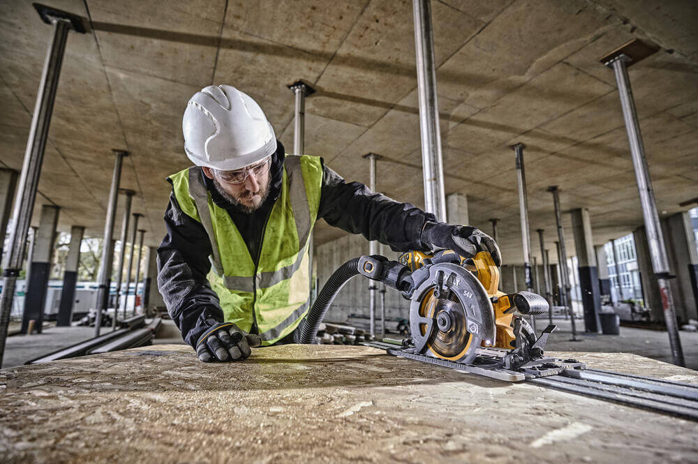 ���� �������� �������������� DeWALT DCS579NT 
