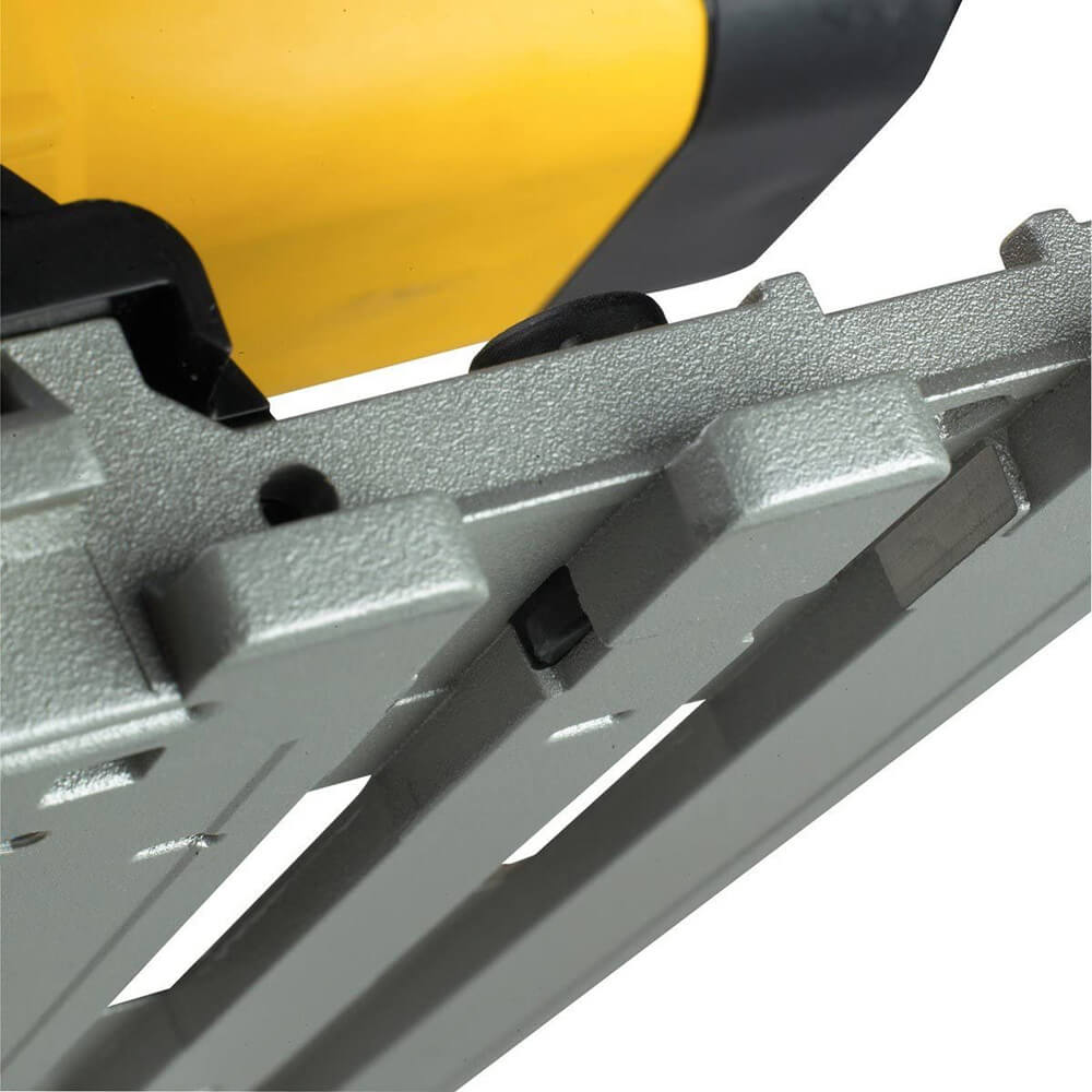 ���� �������� ��������� ������� DeWALT DWS520KT 