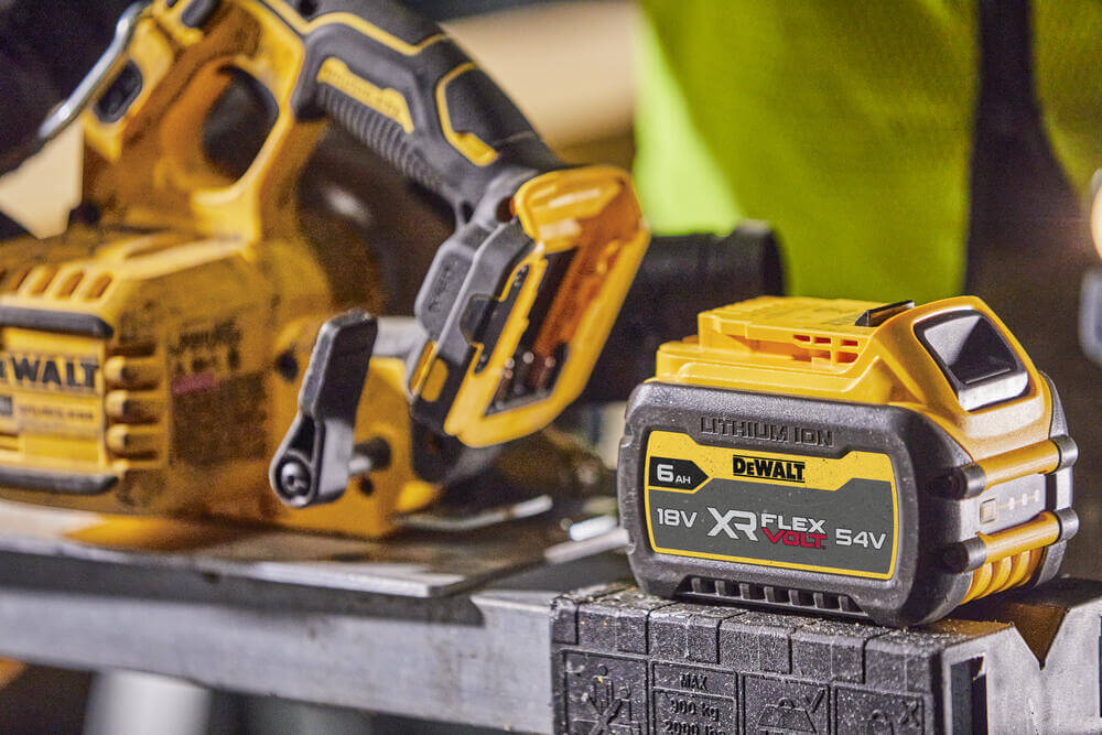 ���� �������� �������������� ����������� DeWALT DCS573T1 