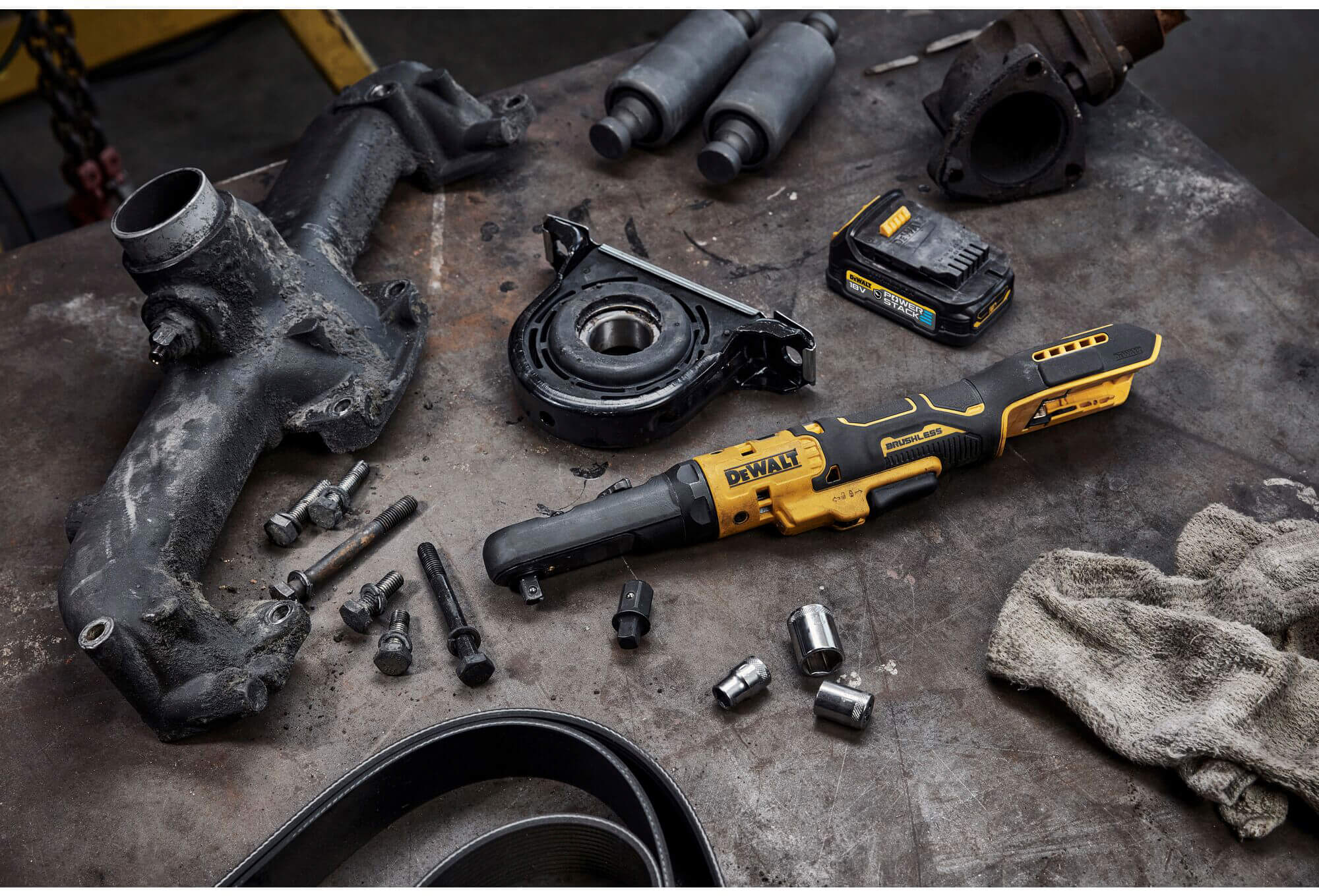 ��������� ������� - �������� �������������� ����������� DeWALT DCF510E2G 