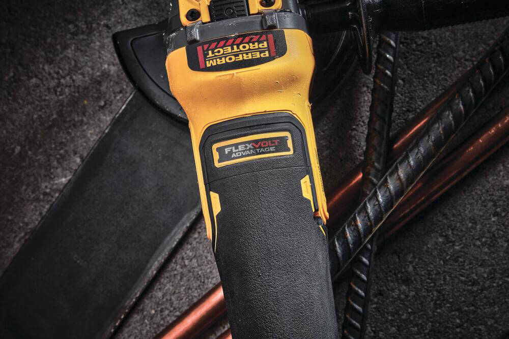 ���������� ������� - �������� �������������� ����������� DeWALT DCG409NT 