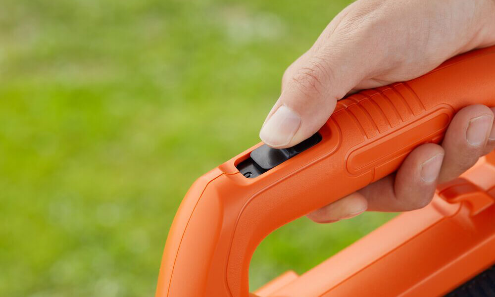 ������������ �������������� BLACK+DECKER BCBL200L 