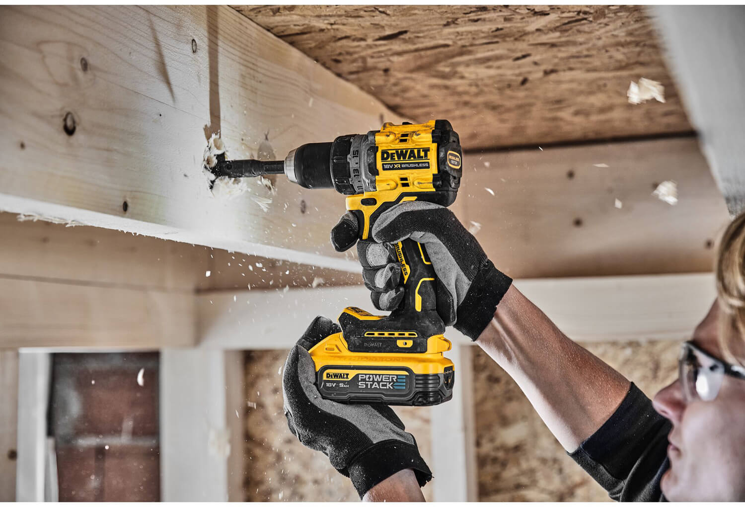 ����� �� ���� ������������ ����������� DeWALT DCK2051H2T 
