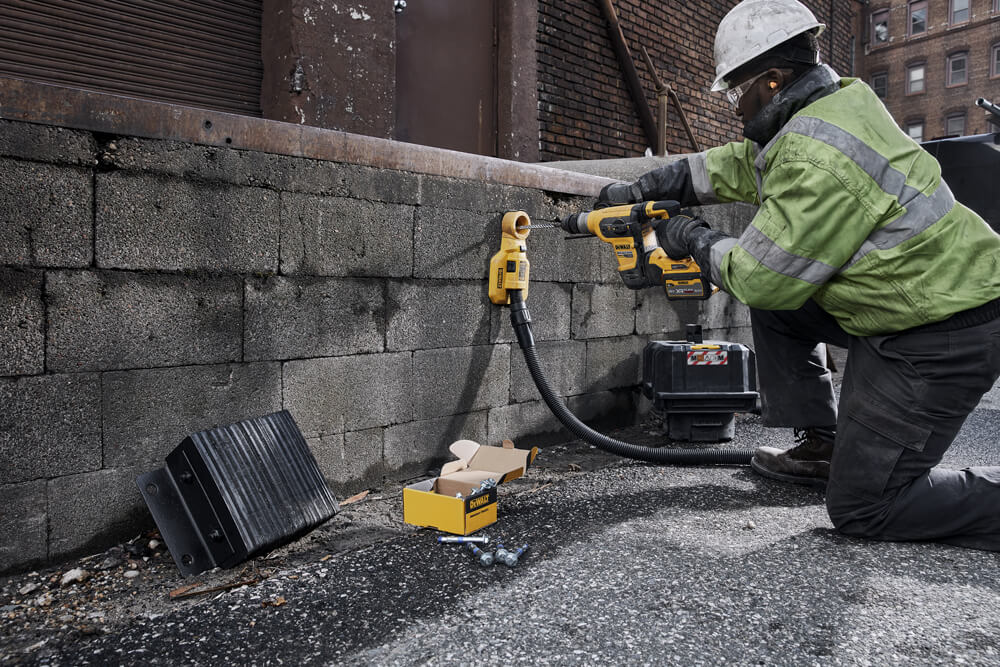 ���������� �������������� ����������� SDS-Plus DeWALT DCH417X2 