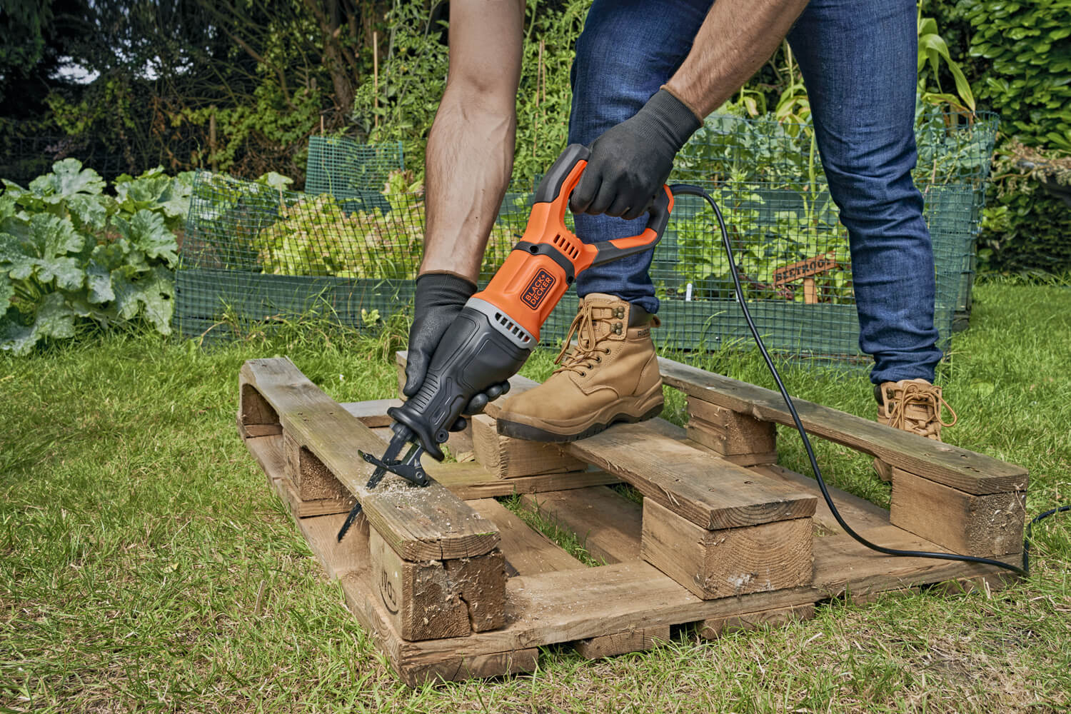 ���� ��������� ������� BLACK+DECKER BES301K 