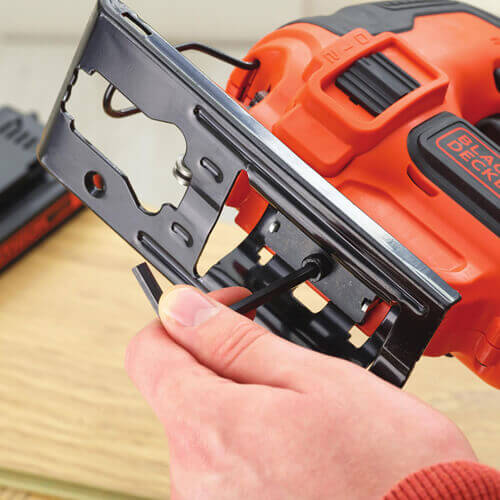���� ���������� �������������� BLACK+DECKER BDCJS18N 