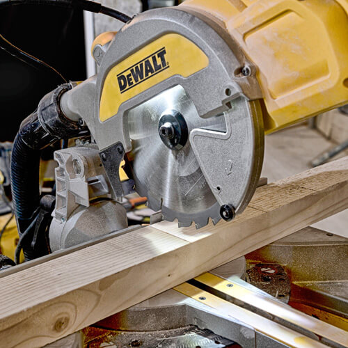 ���� ���������� ������� DeWALT DWS777 