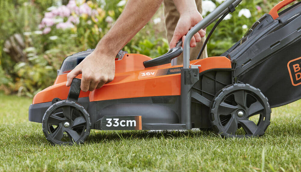 ������������� �������������� BLACK+DECKER BCMW3336L1 