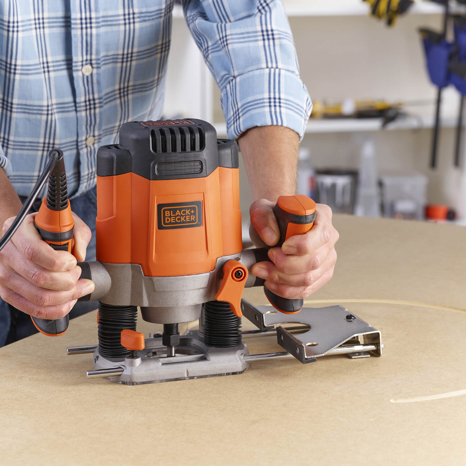 ������ ������� BLACK+DECKER KW1200E 