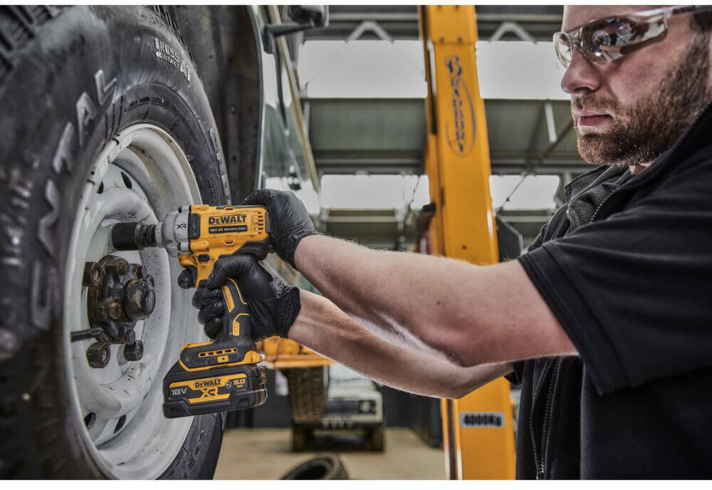 ��������� ������� �������������� ����������� DeWALT DCF891N 