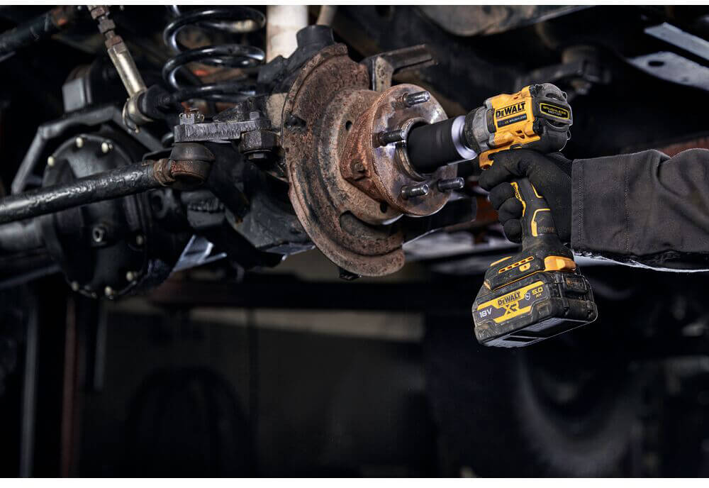 ��������� ������� �������������� ����������� DeWALT DCF923P2G 