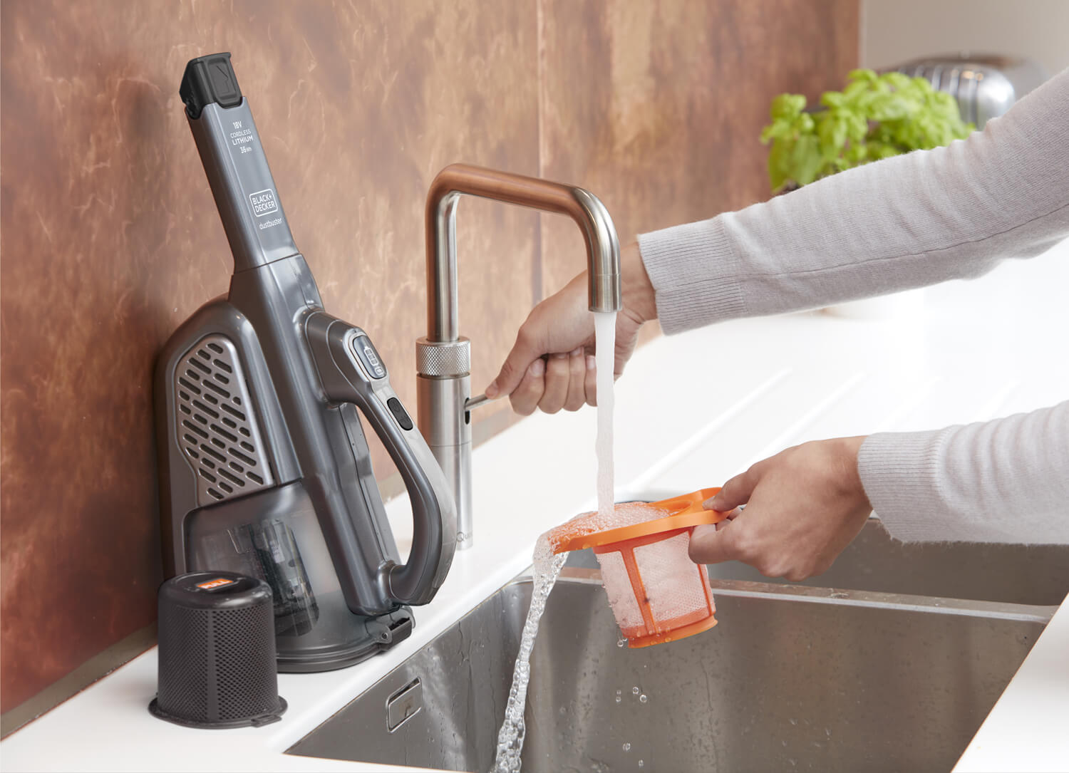 ������� �������������� BLACK+DECKER BHHV520JF 