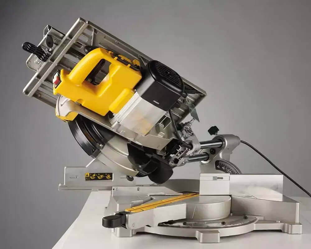 ���� ��������������� ������� DeWALT D27111 