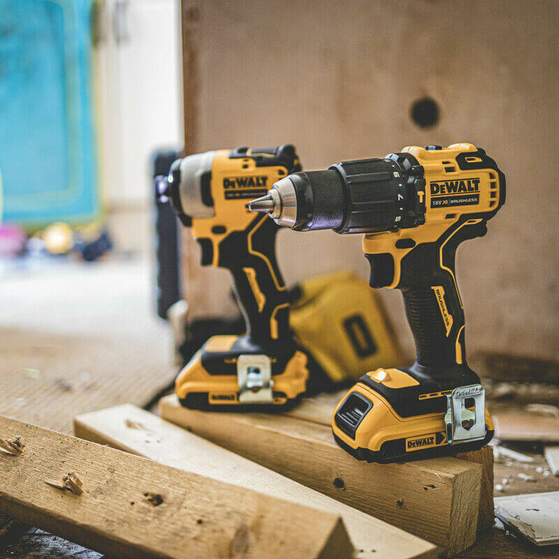 ����� �� ���� ������������ ����������� DeWALT DCK2062D2T 