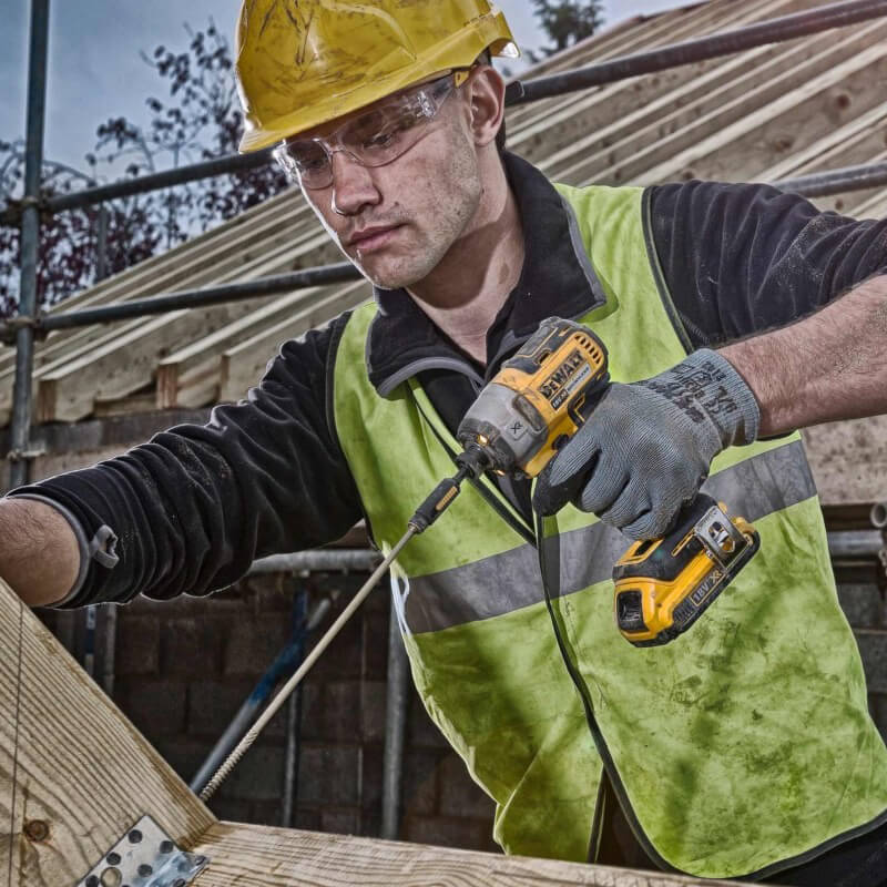 ����� �� ������ ������������ ����������� DeWALT DCK422P3 