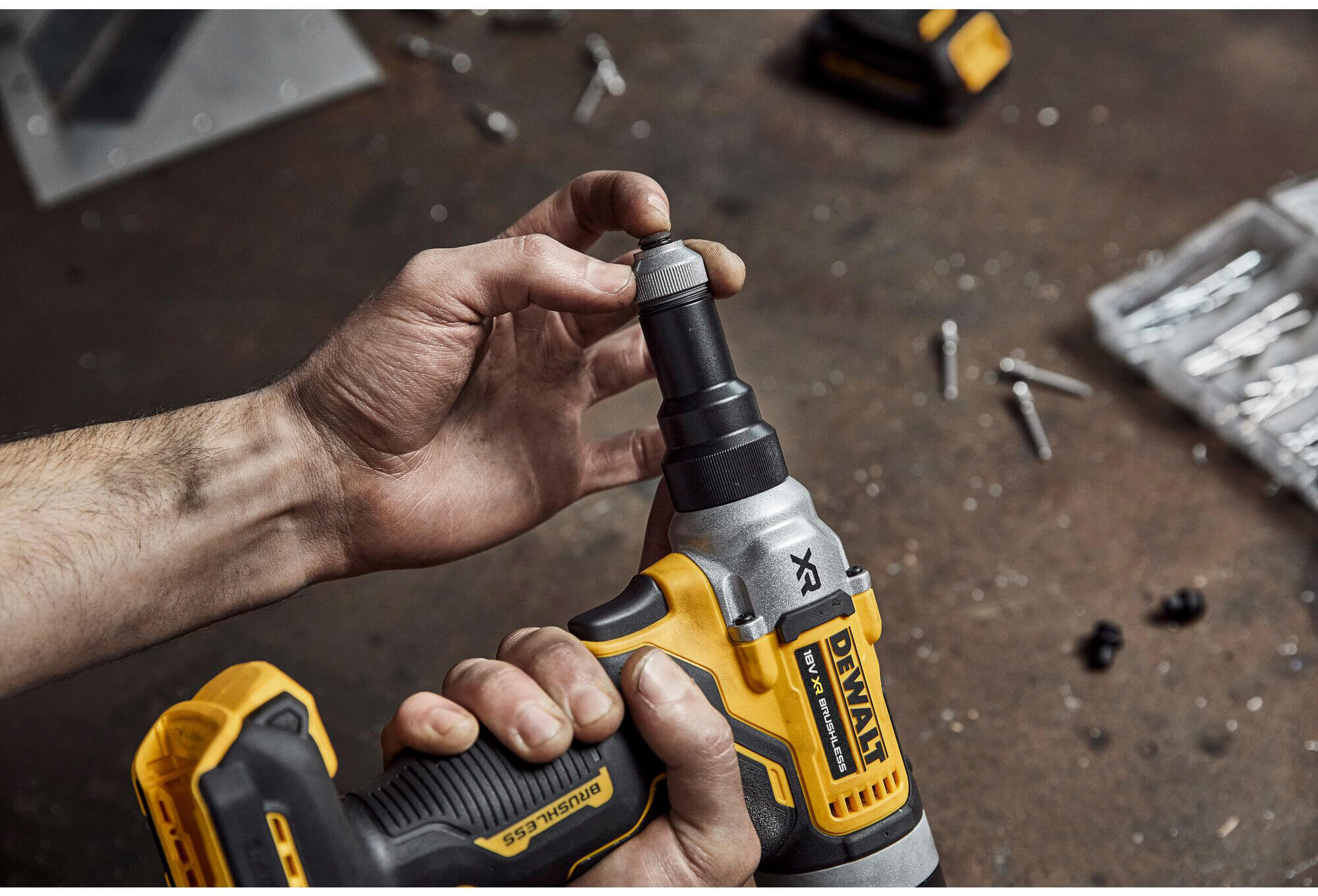 ���������� �������������� ����������� DeWALT DCF414NT 