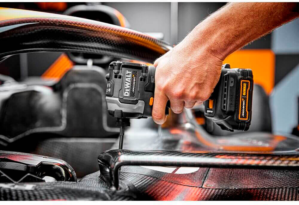 ��������� ������� McLaren F1 TEAM LIMITED EDITION DeWALT DCF85ME2GT 