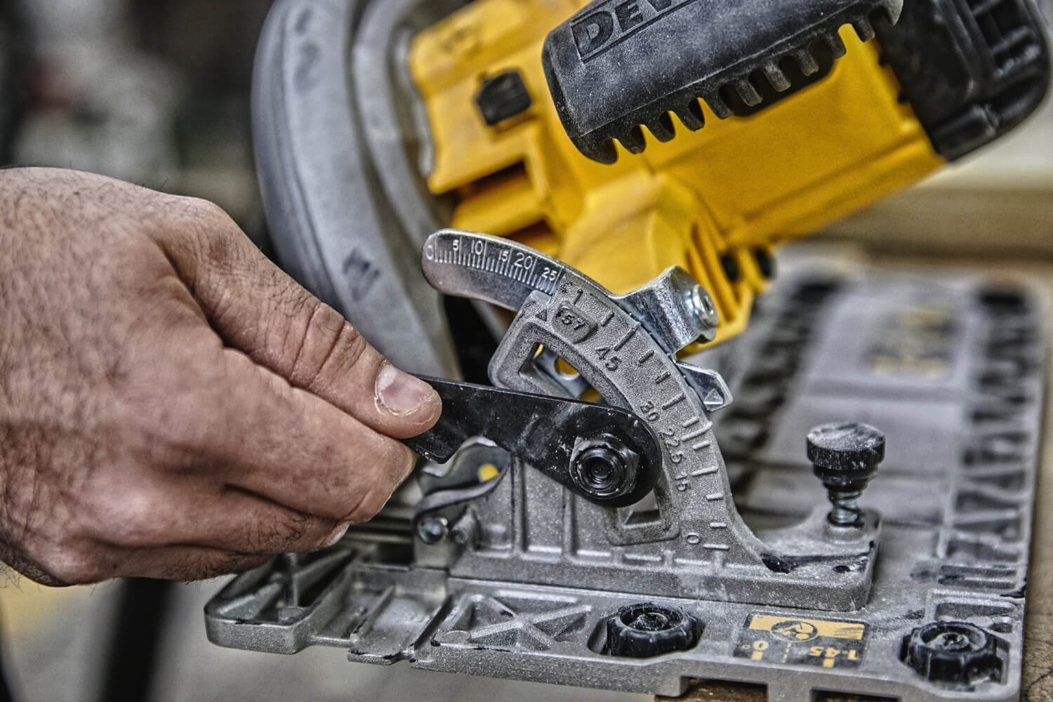 ���� �������� ������� DeWALT DWE576K 