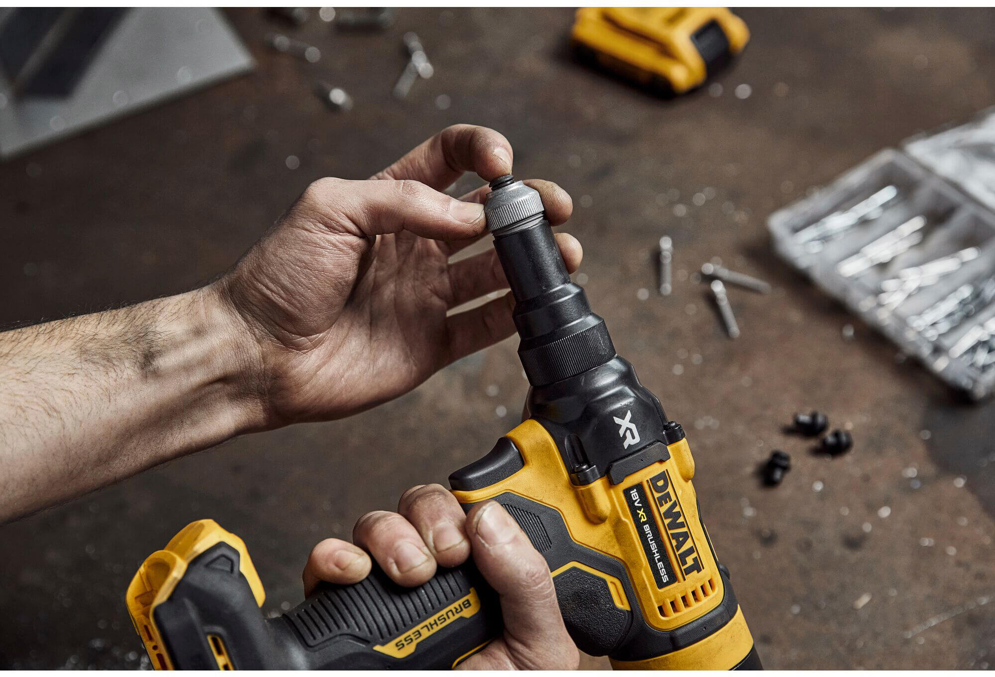 ���������� �������������� ����������� DeWALT DCF403E1GT 