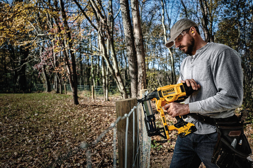 ������� ������������� �������������� ����������� DeWALT DCFS950P2 
