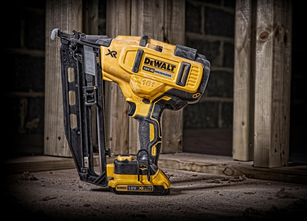 �������� �������������� �������������� ����������� DeWALT DCN662N 