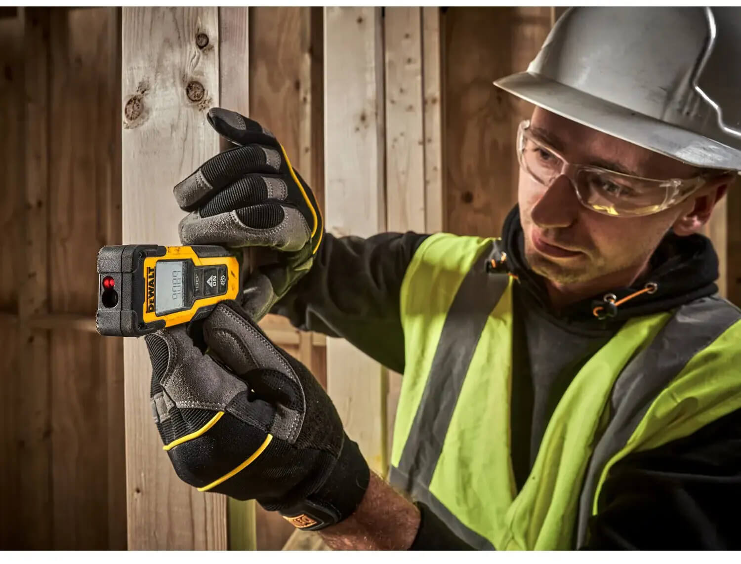 ��������� �������� DeWALT DWHT77100 