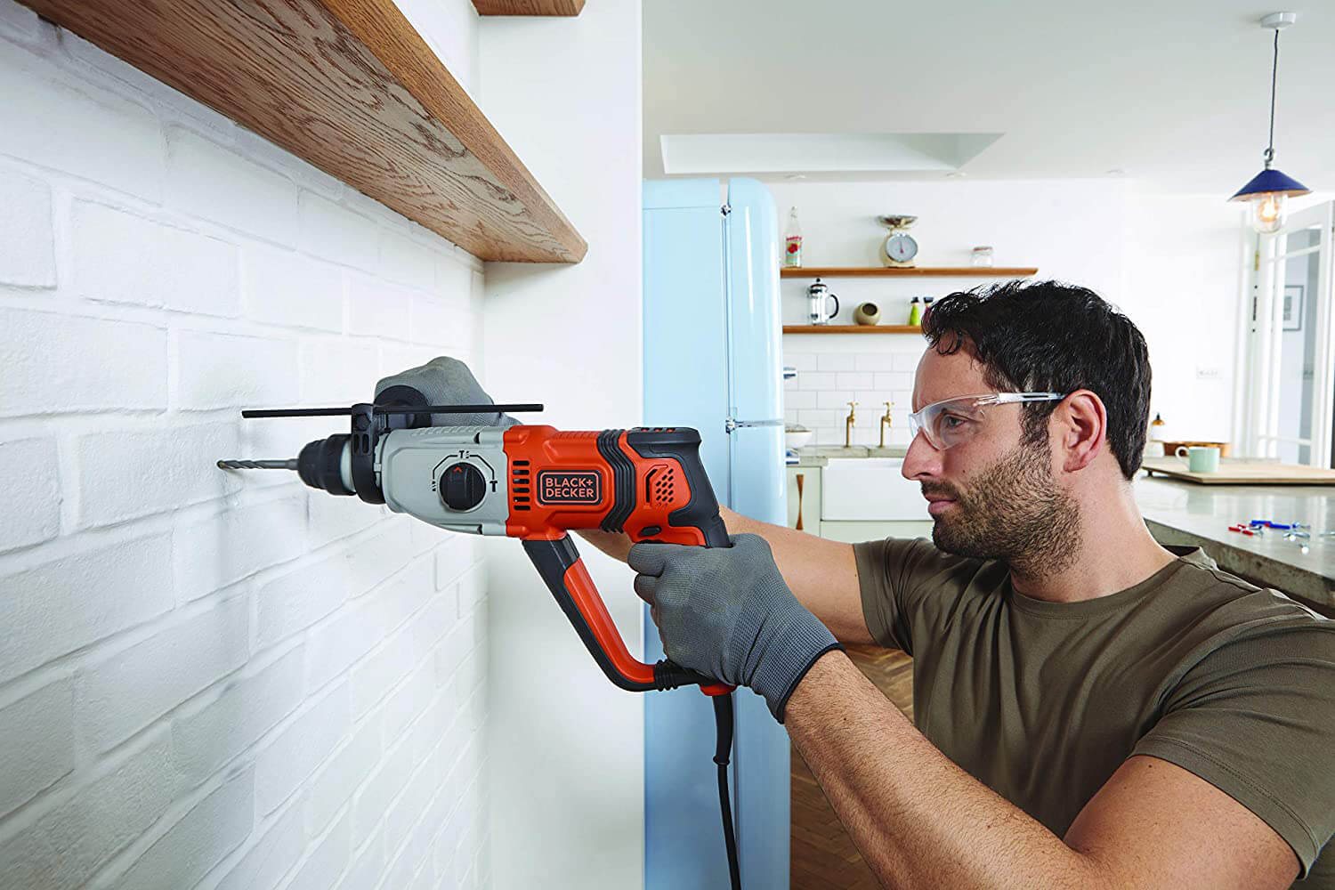 ���������� ������� SDS-Plus BLACK+DECKER BEHS02K 