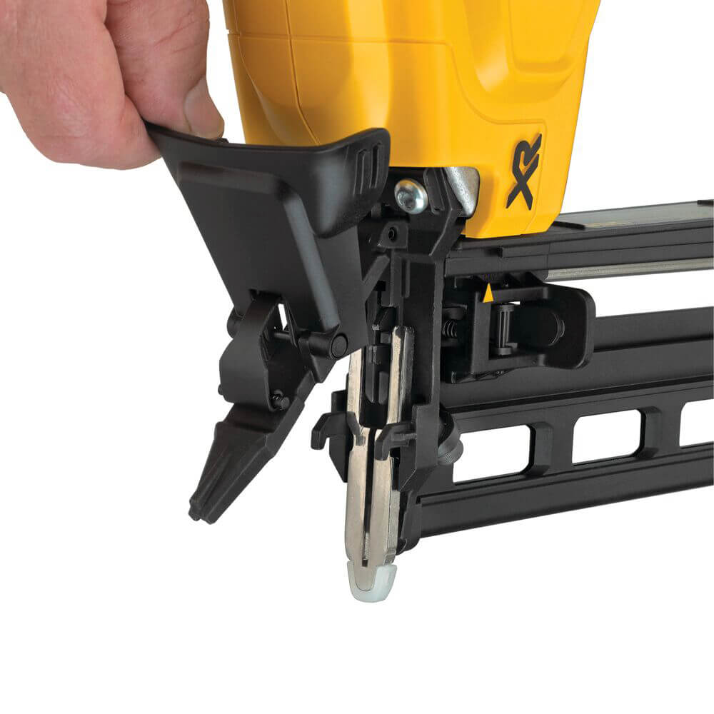 �������� �������������� �������������� ����������� DeWALT DCN662D2 
